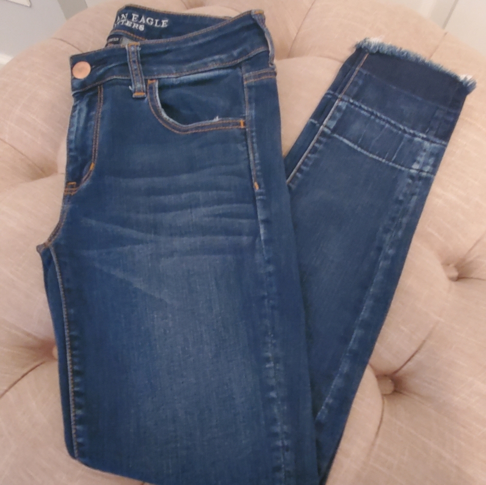 Size 6 American Eagle Super Stretch jeans